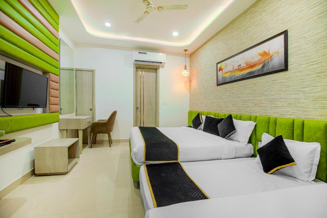 Hotel Golden Stay Амритсар Екстериор снимка
